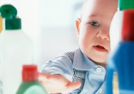 Poisoning of children with chemicals and medicines: a serious and recurrent problem