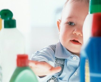 Poisoning of children with chemicals and medicines: a serious and recurrent problem