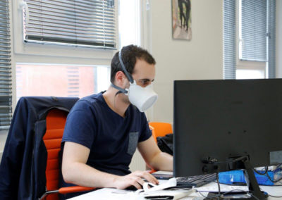 Standards and efficiency of masks: it’s all a question of size !